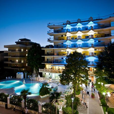 Hotel Miranda Bellaria-Igea Marina Buitenkant foto